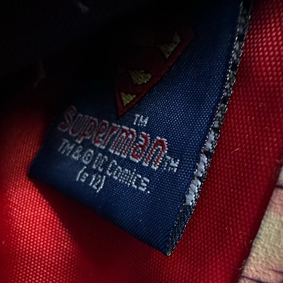 Superman Bi-Fold Wallet - Official DC Comics - Picture 3 of 9